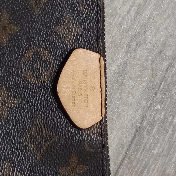 🦋Beautiful Louis Vuitton mini pochette kaki monogram bag for any occasion 🦋🦋 - Picture 2 of 7